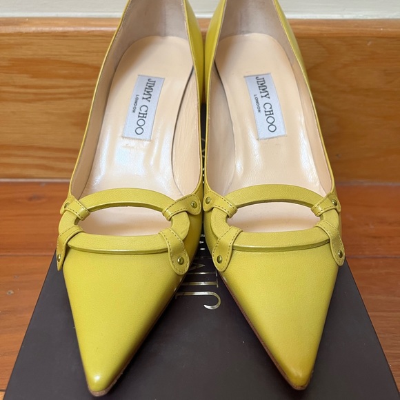 Jimmy Choo Mustard Heel! - Picture 2 of 5